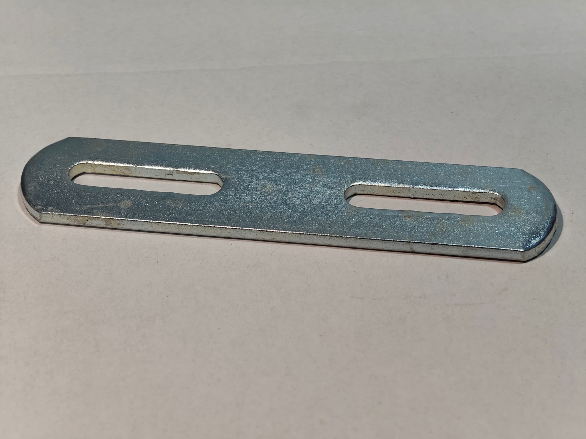 Montagelasche 4x30x135mm