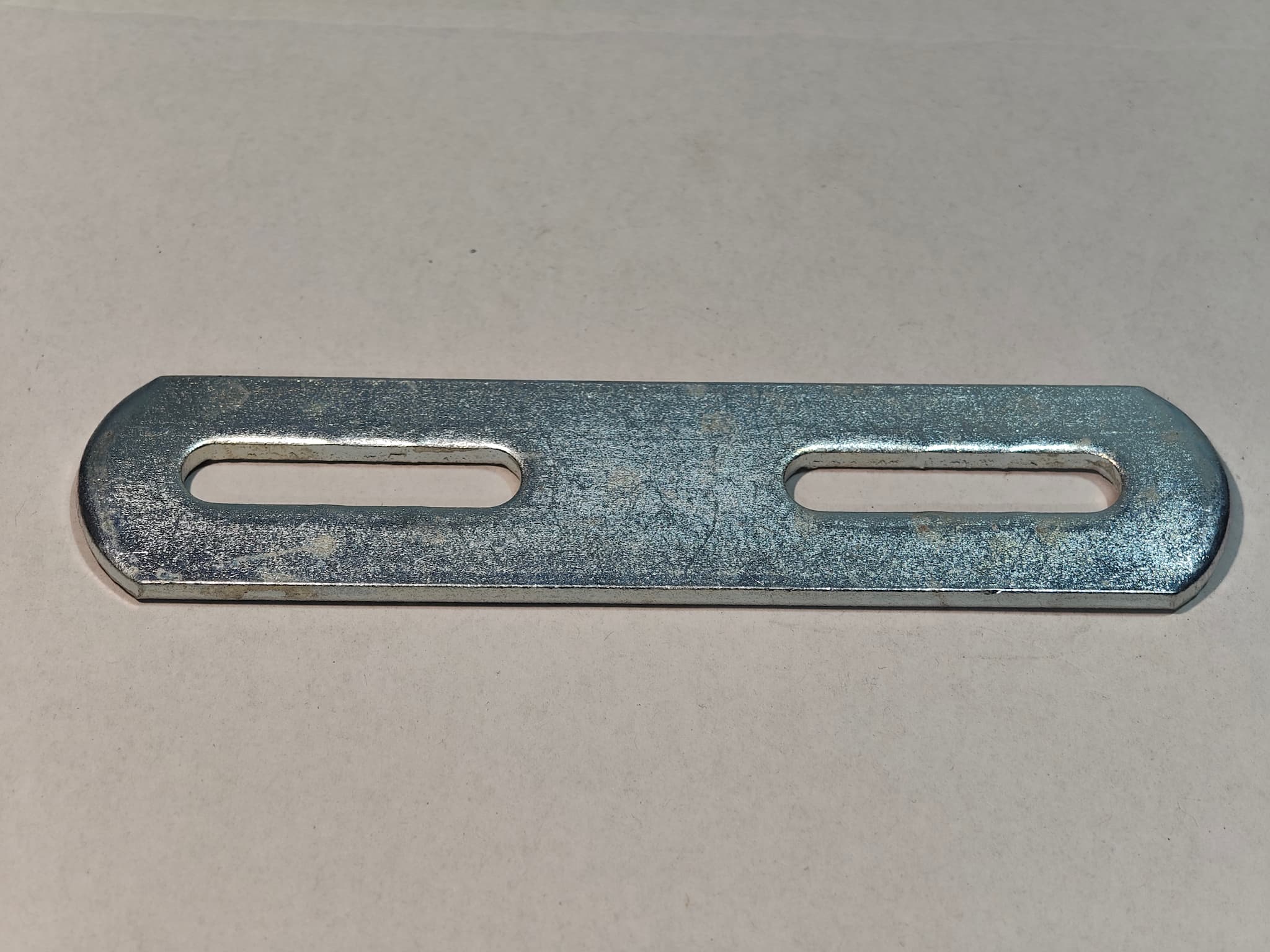 Montagelasche 4x30x135mm